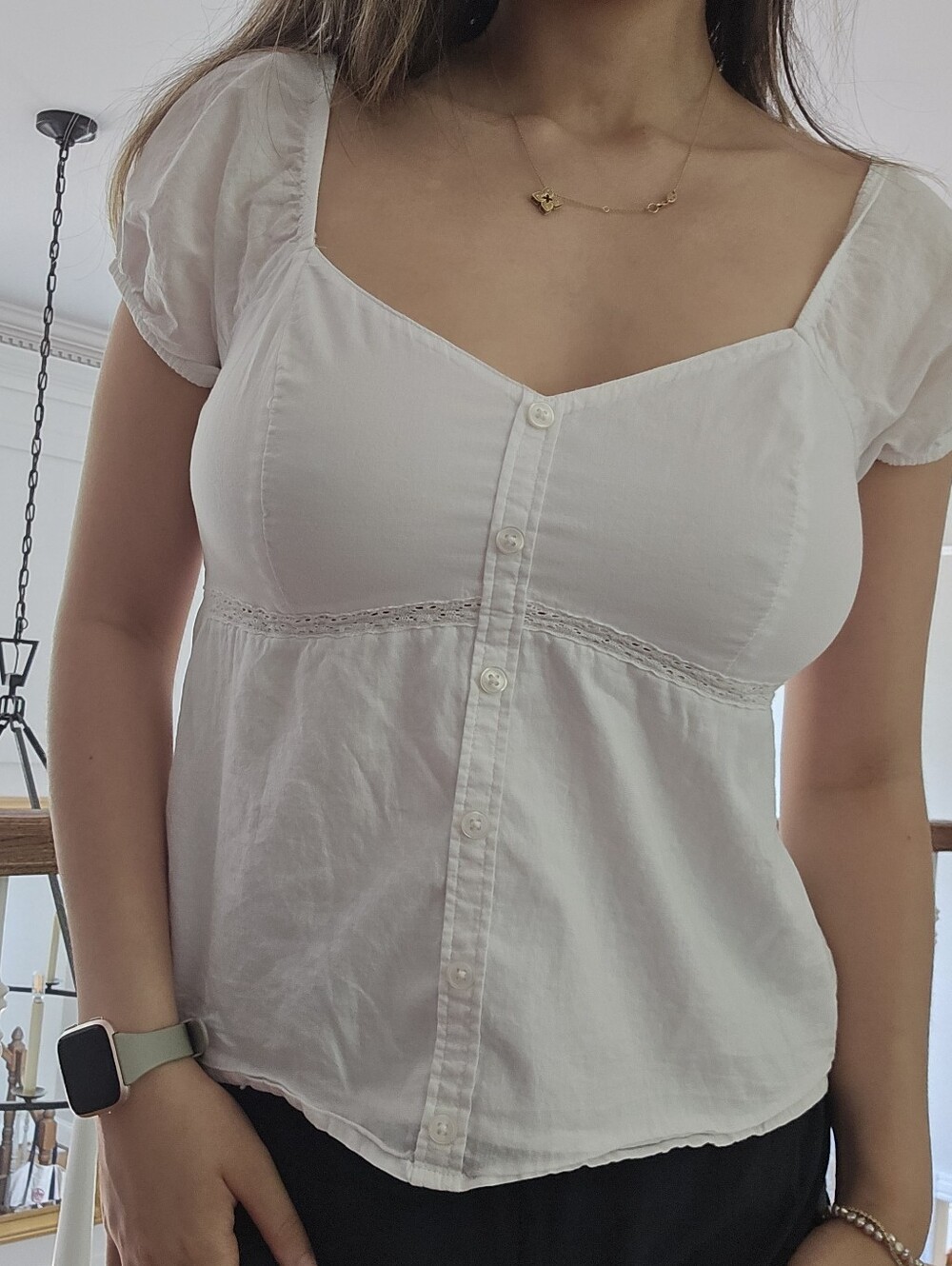 Hollister Whitw Easy Short-Sleeve Babydoll Top size Medium